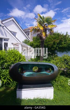 Fluss bilden, 1965, Barbara Hepworth Museum und Skulpturengarten, St. Ives, Südwestengland, Cornwall, England, UK, GB, Europa Stockfoto