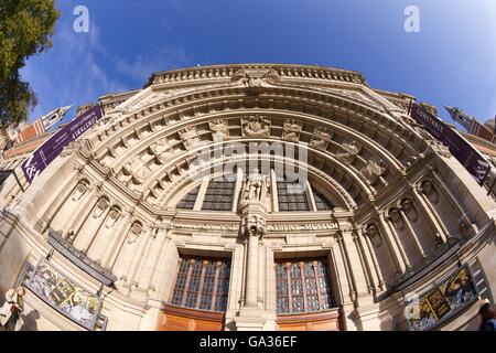 Haupteingang, Victoria und Albert Museum, South Kensington, London, England, UK Stockfoto