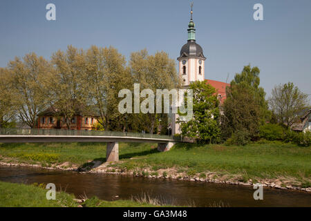 Pfarrei Kirche der St. Laurence, Rotenfels, Gaggenau Murgtal Tal, Schwarzwald-Bergkette, Baden-Württemberg Stockfoto