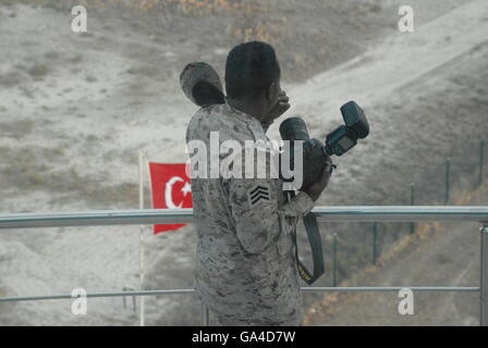 Militärische Fotograf bei der Konya AFB während der ISIK 2016 Combat Search and Rescue Übung Stockfoto