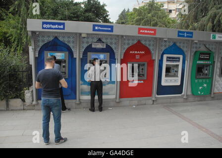 Geldautomaten (ATM) in Konya Stockfoto