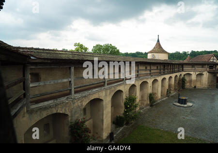 Antike Tunnel in defensive Bollwerk Hof Stockfoto