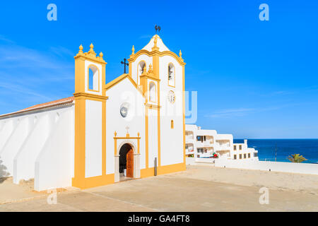 Typische Kirche in Luz Stadt an der Küste von Portugal Stockfoto