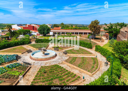 Einen Blick auf Gärten in Silves Altstadt, Region Algarve, Portugal Stockfoto