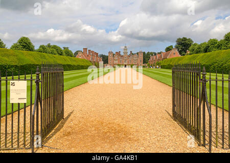 Blickling Hall, ein 15. Jahrhundert Herrenhaus befindet sich im Dorf Blickling, nördlich von Aylsham in Norfolk, England, UK. Stockfoto