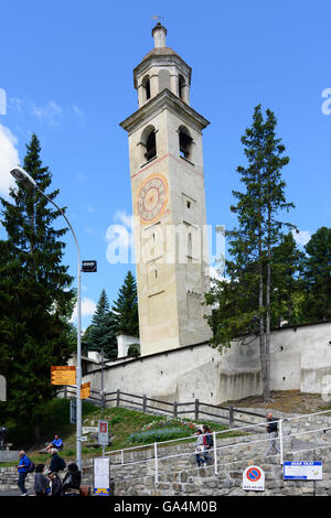 St. Moritz (San Murezzan, San Maurizio) schiefe Turm, ein Überbleibsel aus der abgerissenen Mauritius Kirche Schweiz Graubünden, Gr Stockfoto