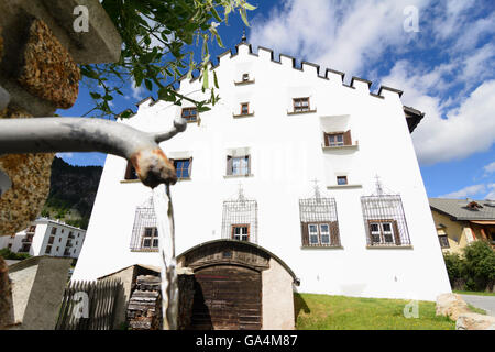 La Punt-Chamues-ch Haus Casa Merleda, Brunnen, Schweiz Graubünden, Graubünden Oberengadin, Oberengadin Stockfoto