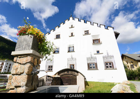 La Punt-Chamues-ch Haus Casa Merleda, Brunnen, Schweiz Graubünden, Graubünden Oberengadin, Oberengadin Stockfoto