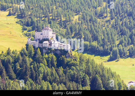 Schloss Tarasp Tarasp Schweiz Graubünden, Graubünden Unterengadin, Unterengadin Stockfoto