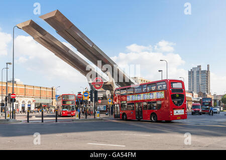 Vauxhall Bus Station, Vauxhall, London, England, Vereinigtes Königreich Stockfoto