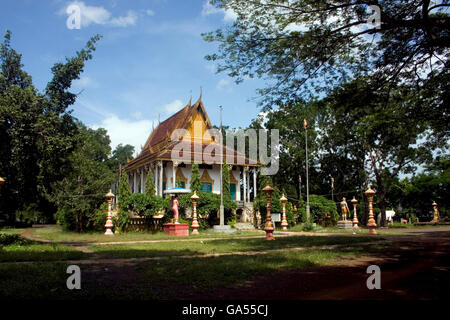 Eine Gebäude in einem buddhistischen Tempel Pagode dient der Gemeinschaft von Chork Village, Kambodscha. Stockfoto