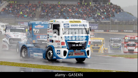 Nuerburg, Deutschland. 3. Juli 2016. Jochen Hahn (Deutschland) in seinem Mann-Race-Truck im dritten Rennen Lauf der FIA European Truck Racing Championship am ADAC Truck Grand Prix Nürburgring in Nuerburg, Deutschland, 3. Juli 2016. Am Ende wurde er Zweiter. Foto: THOMAS FREY/DPA/Alamy Live-Nachrichten Stockfoto