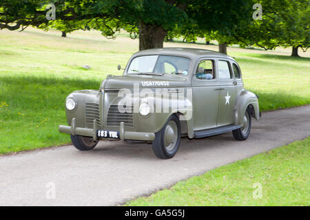 Leighton Hall Classic Car Rally, Carnforth, Lancashire, UK. 3. Juli 2016. Die jährlichen Classic Car Rally findet im herrlichen Leighton Hall in Carnforth in Lancashire. Britische klassische Sportwagen von MG's an American Muscle Cars. Der Zuschauer Event zog Tausende Besucher zu diesem malerischen Teil des Landes an der Nordwestküste Englands. Credit: cernan Elias/Alamy leben Nachrichten Stockfoto