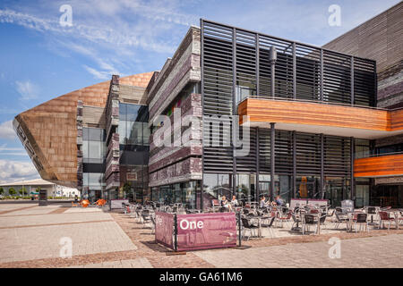 27. Juni 2016: Cardiff, Wales - The Wales Millennium Centre, darstellende Kunst Veranstaltungsort in Bucht von Cardiff, Cardiff, Wales. Stockfoto