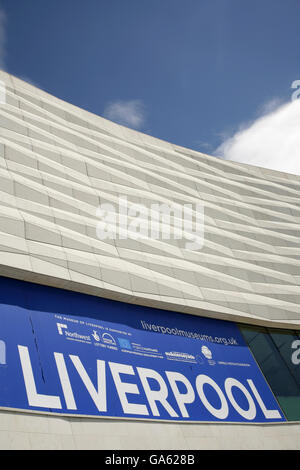 Das Museum of Liverpool, im Jahr 2011 eröffnet und von Buro Happold und 3XN entworfen. Stockfoto