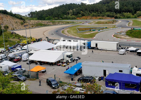 Die Fluggesellschaft Caterham Park geschlossen im Blick der mechanischen Pol Schaltung der Stadt Ales im französischen Département Gard. Stockfoto