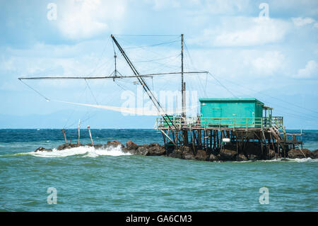 Angeln-Hütte in das Meer, Marina di Pisa Italien. Stockfoto