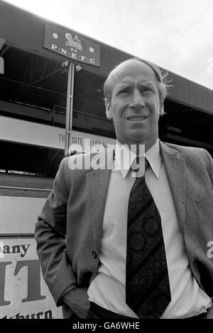 Fußball - Bobby Charlton bei Preston North End Stockfoto