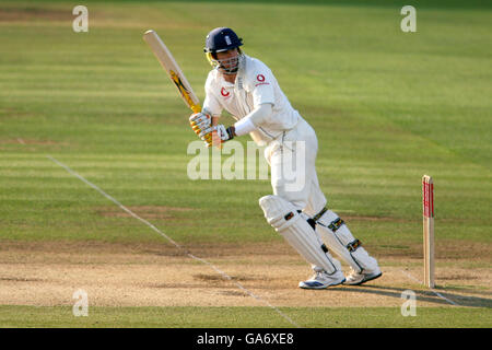 Cricket - npower First Test - England gegen Indien - Tag drei - Lord's. Der englische Kevin Pietersen in Aktion Stockfoto