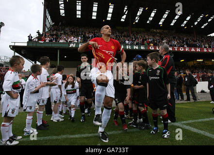 Fußball - freundlich - Glentoran gegen Manchester United – das Oval Stockfoto