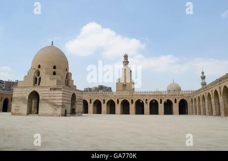 Ibn Toloun Moschee außen Stockfoto