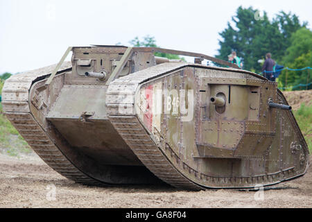 Mark IV Replica World War ein Tank beim Tankfest 2016 wie in dem Film War Horse verwendet Stockfoto