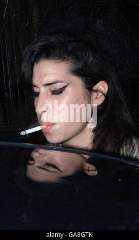 Amy Winehouse kehrt nach Reha - London Stockfoto