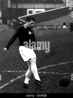 Fußball - freundlich - England gegen Ungarn - Ungarn Training. Ungarns Ferenc Puskas Ausbildung im Craven Cottage Stockfoto