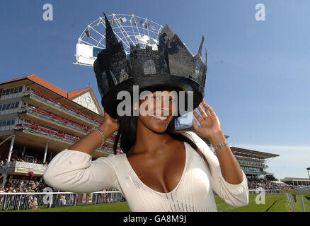 Horse Racing - Ebor Festival - Ladies Day - York Racecourse Stockfoto