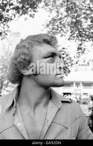 Boxing - Schwergewichts-Kampf - Joe Frazier V Joe Bugner Stockfoto