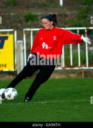 Fußball - AXA FA Women's Premier League National Division - Charlton Ladies gegen Arsenal Ladies. Charlton Ladies' Pauline Cope Stockfoto