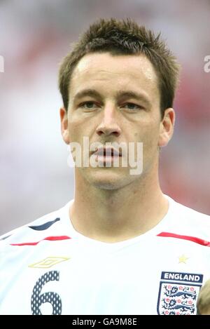 Fußball - UEFA European Championship 2008 Qualifikation - Gruppe E - England gegen Israel - Wembley Stadium. John Terry, England Stockfoto