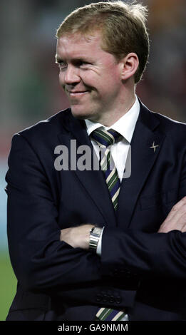 Steve Staunton, Manager der Republik Irland, während des UEFA-Europameisterschafts-Qualifikationsspiel im Sparta Prague Stadium, Prag, Tschechische Republik. Bilddatum: Mittwoch, 12. September 2007. Das Foto sollte lauten: Cathal McNaughton/PA Wire. Stockfoto