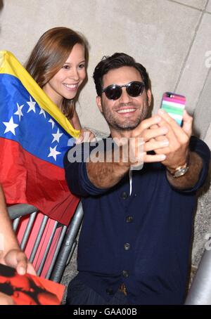 Edgar Ramirez unterwegs für Promi-Schnappschüsse - do, New York, NY 4. August 2016. Foto von: Derek Sturm/Everett Collection Stockfoto