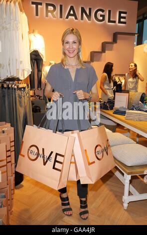 Muenchen, Deutschland. 3. August 2016. Kelly Rutherford in das Pre-Opening des ersten Dreiecks-Stores in München, Bayern, am 3. August 2016. | Nutzung weltweit © Dpa/Alamy Live-Nachrichten Stockfoto