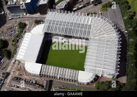 Luftaufnahme von St James Park Heimat von Newcastle United Football Club, direkte Sportstadion, UK Stockfoto