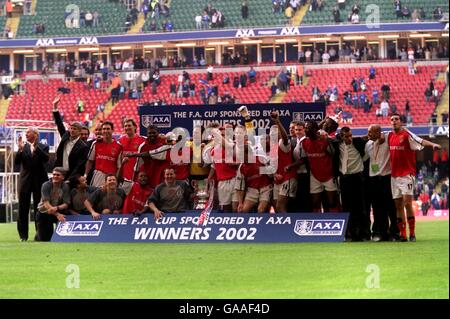 Die Mannschaft von Arsenal feiert ihren Sieg im FA-Cup-Finale Chelsea Stockfoto