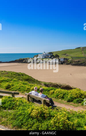 Art-deco-Stil Hotel auf Burgh Island, gesehen von der SW Coast Path bei Bigbury am Meer, South Devon, England, UK Stockfoto