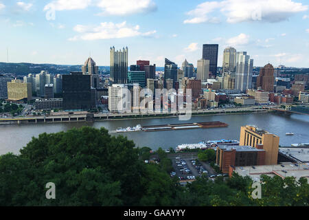 Einen tollen Blick auf die Skyline von Pittsburgh, Pennsylvania Stockfoto
