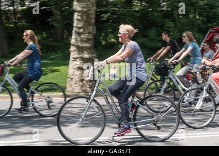 Radfahrer im Central Park, New York, USA Stockfoto
