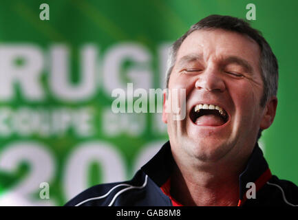 Schottlands Trainer Frank Hadden während einer Pressekonferenz im Murrayfield Stadium, Edinburgh. Schottland spielt Neuseeland am Sonntag. Siehe PA Story WORLD CUP SCO-Scotland. Stockfoto