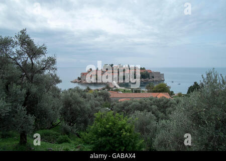 Sveti Stefan Insel im Adriatischen Meer. In Montenegro, in der Nähe von Budva. Stockfoto