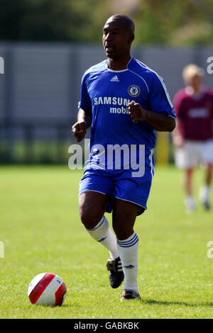 Fußball - Chelsea Old Boys gegen West Ham United Team of '86 - The Hub. Keith Dublin, Chelsea Stockfoto