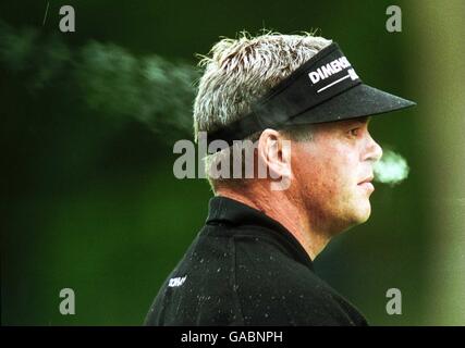 Golf - Victor Chandler British Masters 2002. Irland Darren Clarke nach seiner armen Runde Stockfoto