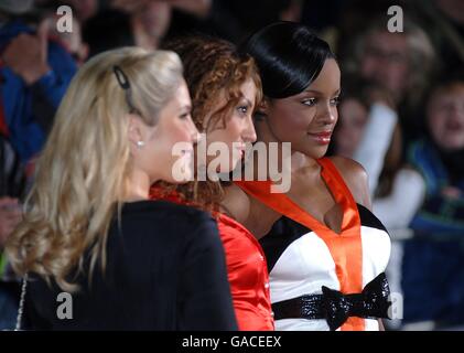 (Von links nach rechts) Heidi Range, Amelle Berrabah und Keisha Buchanan von den Sugababes kommen für die Pride of Britain Awards 2007, The London Studios, Upper Ground, London, SE1 Stockfoto