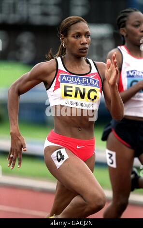 Englands Joice Meduaka in Aktion während der Womens 200 Meter Stockfoto