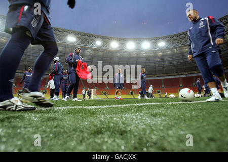 Fußball - Europameisterschaft 2008-Qualifikation - Gruppe E - Russland V England - England Training - Luzhniki-Stadion Stockfoto