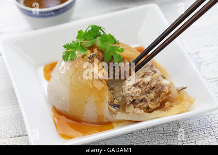 BA wan, Bawan, taiwanesische Mega Knödel, Suppen Stockfoto