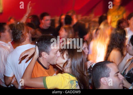 Nachtleben in Rio - in einem Samba-Club in Lapa Stockfoto