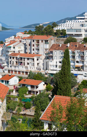 Neum, Bosnien und Herzegowina. Grundstück mit Meerblick. Stockfoto